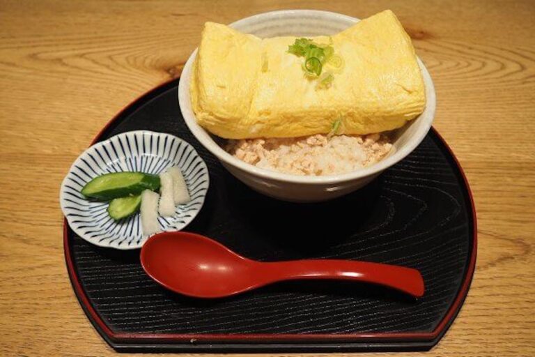 Dashi-maki-don at Honbonda-tei, Yanagibaba, Kyoto