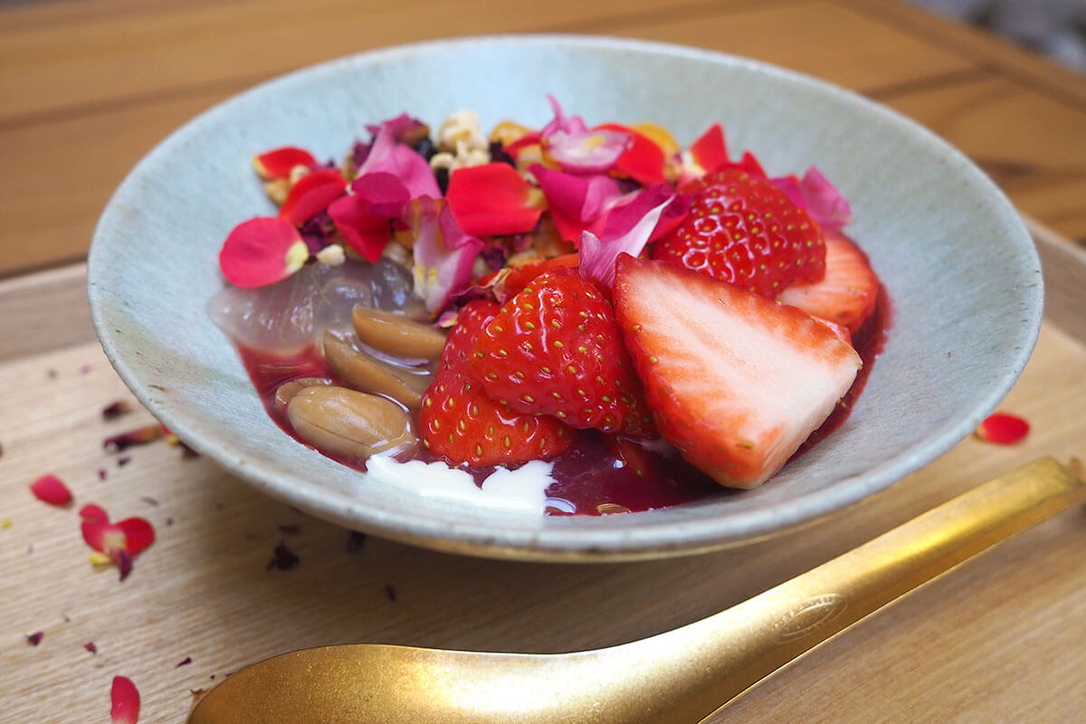 季節の蓮花(風景)1500円(税・サ込)