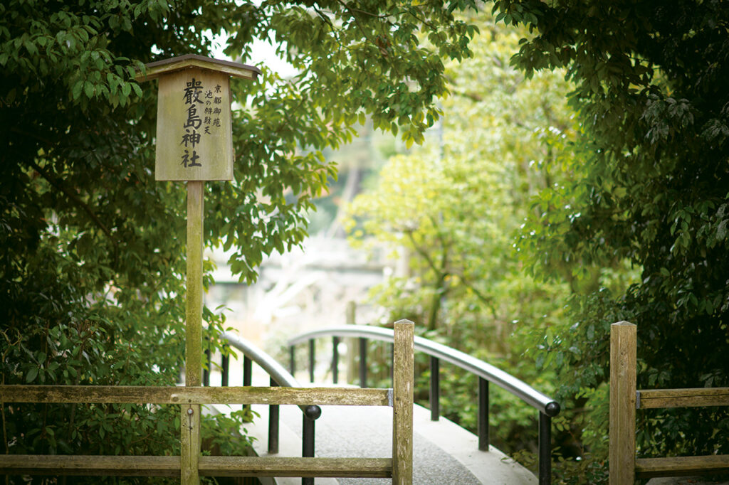 厳島神社