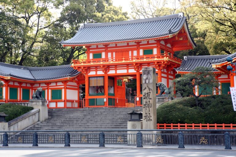 West Tower Gate of Yasaka Shrine