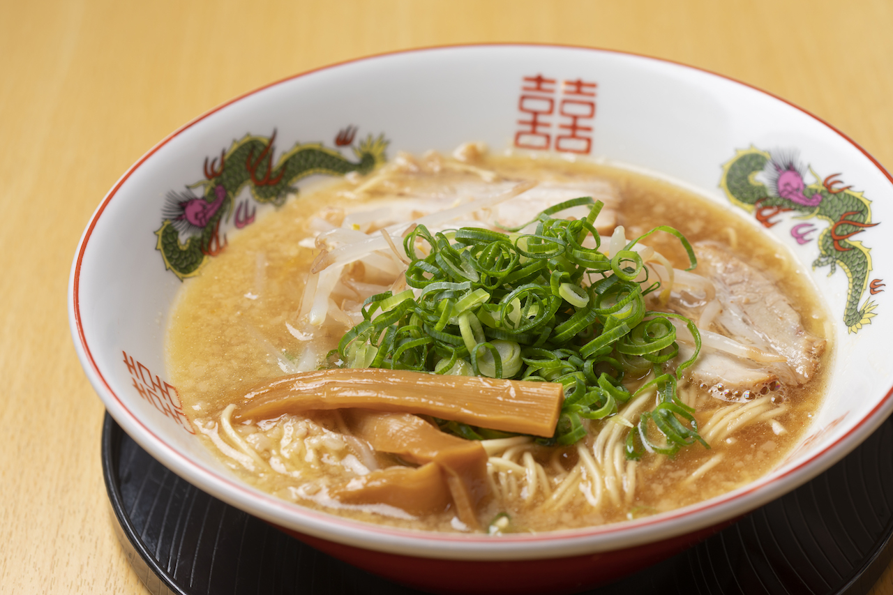 背脂醤油で京都ラーメンの味継ぐ 嵐山天龍ラーメン M エム Kyoto By Leaf 背脂醤油で京都ラーメンの味継ぐ 嵐山天龍ラーメン M エム Kyoto By Leaf