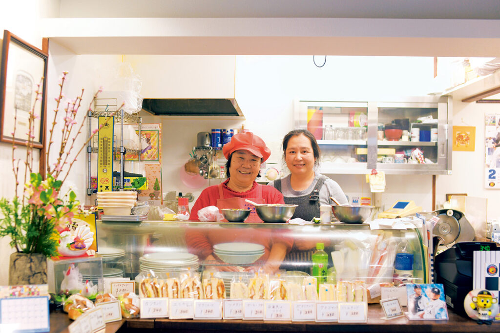 Interior view of Tanaka's Sandwich