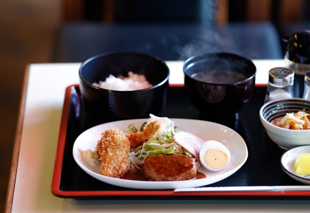 Bourbon's Western-style lunch box