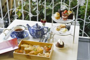 Afternoon tea in the city of Kyoto