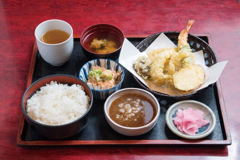 喫茶 軽飲食 清史の清史定食