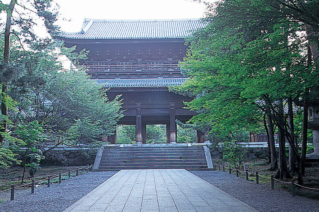 Blue maple at Nanzenji Temple