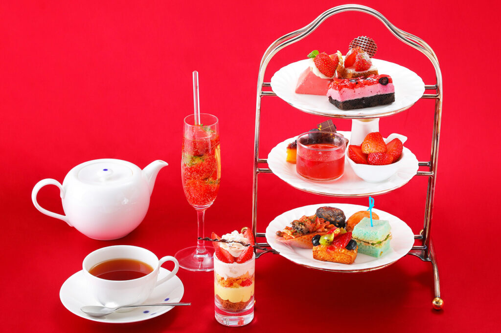 ザ・プリンス 京都宝ヶ池のColoring Afternoon tea set　～Red Jewelry Strawberry～
