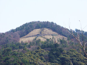 五山の送り火のひとつ、大文字山へ