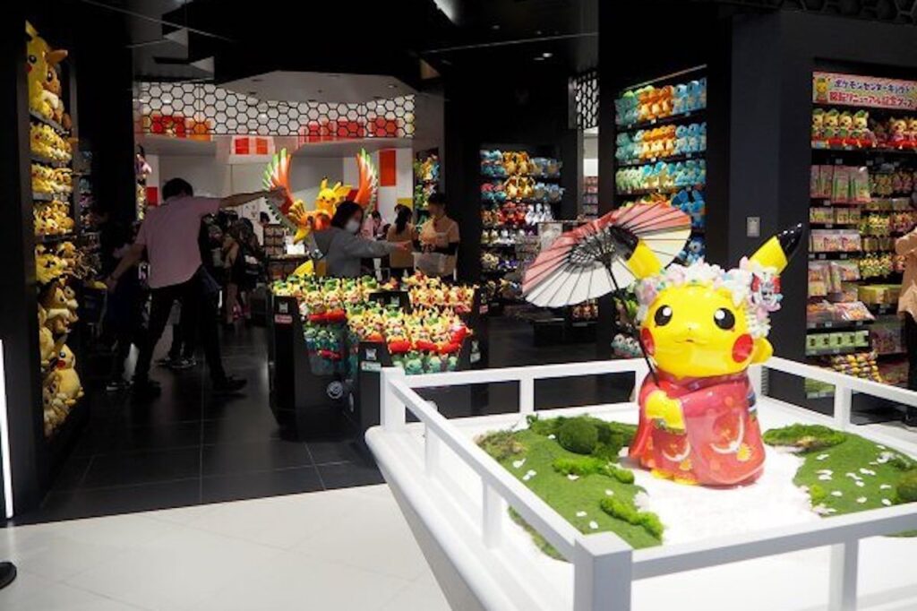 Pokémon Centers around Japan celebrate the opening of Kyoto branch