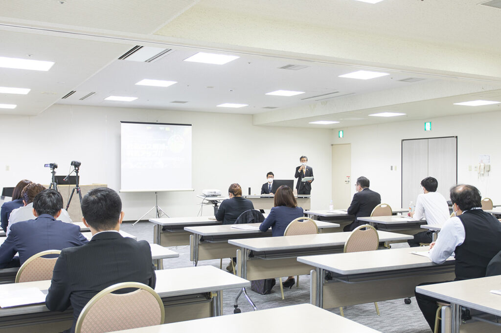 为提供食品共享和食品需求预测服务的公司举办信息交流会。