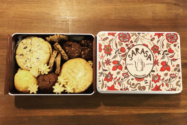 SARASA cookie tin M size from Sarasa Baked Confectionery Studio