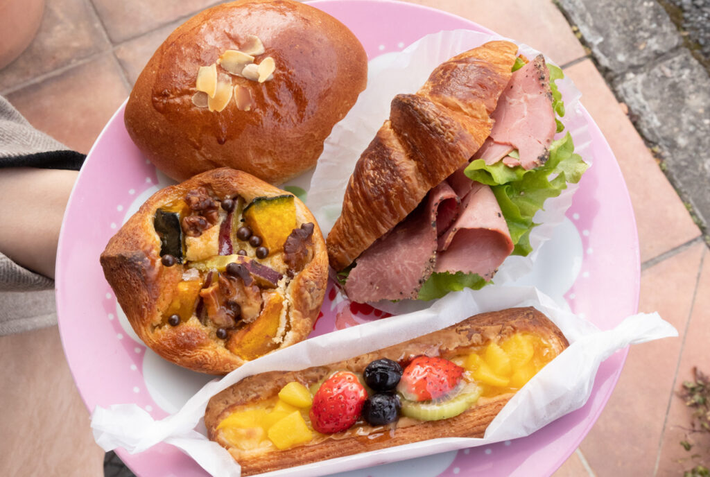 Pastrami beef croissant sandwich, fruit varietal, party sweets tart, cream bread from Bread Kobo Heidi