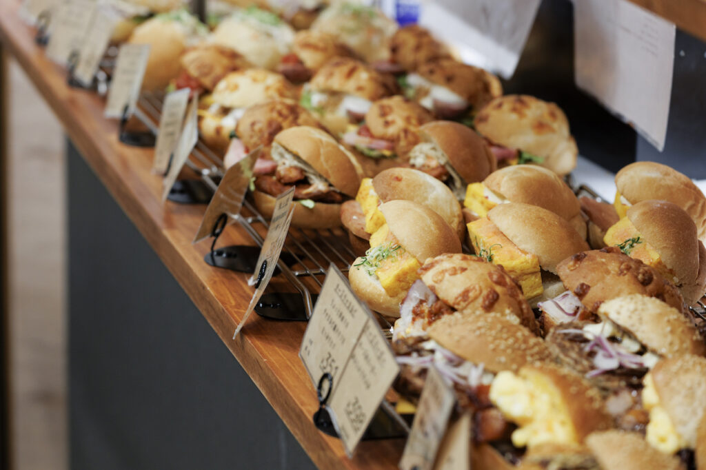 Bread plus connect Kyoto Enmachi store