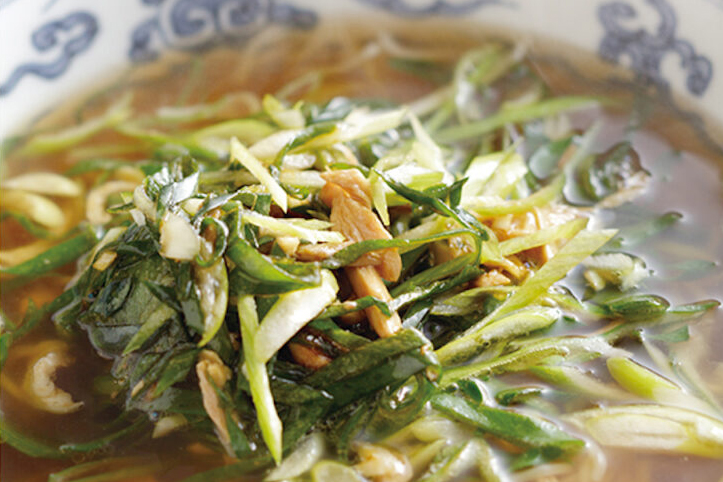 廣東料理 ぎをん 翠雲苑の九条ねぎと蒸し鶏の汁麺