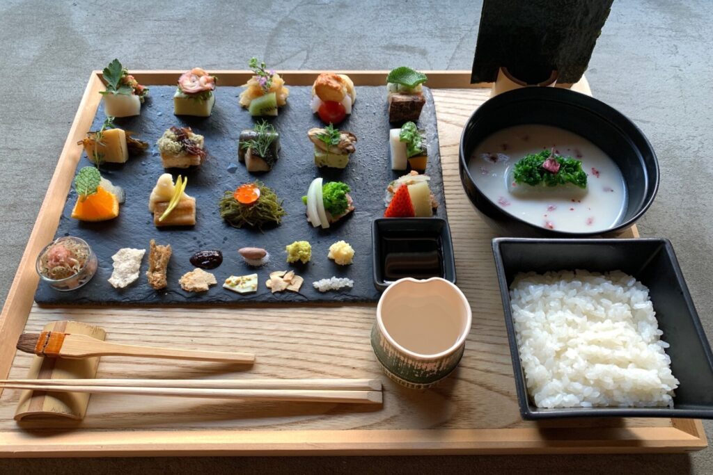 AWOMB hand-woven sushi