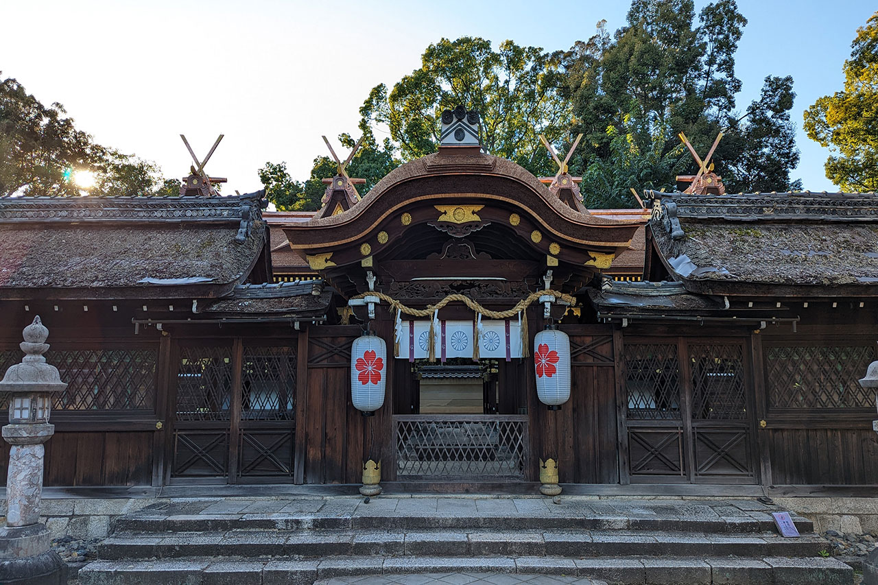 Hirano Shrine, famous for its nighttime cherry blossoms [Hirano-jinja Shrine]  - Leaf KYOTO