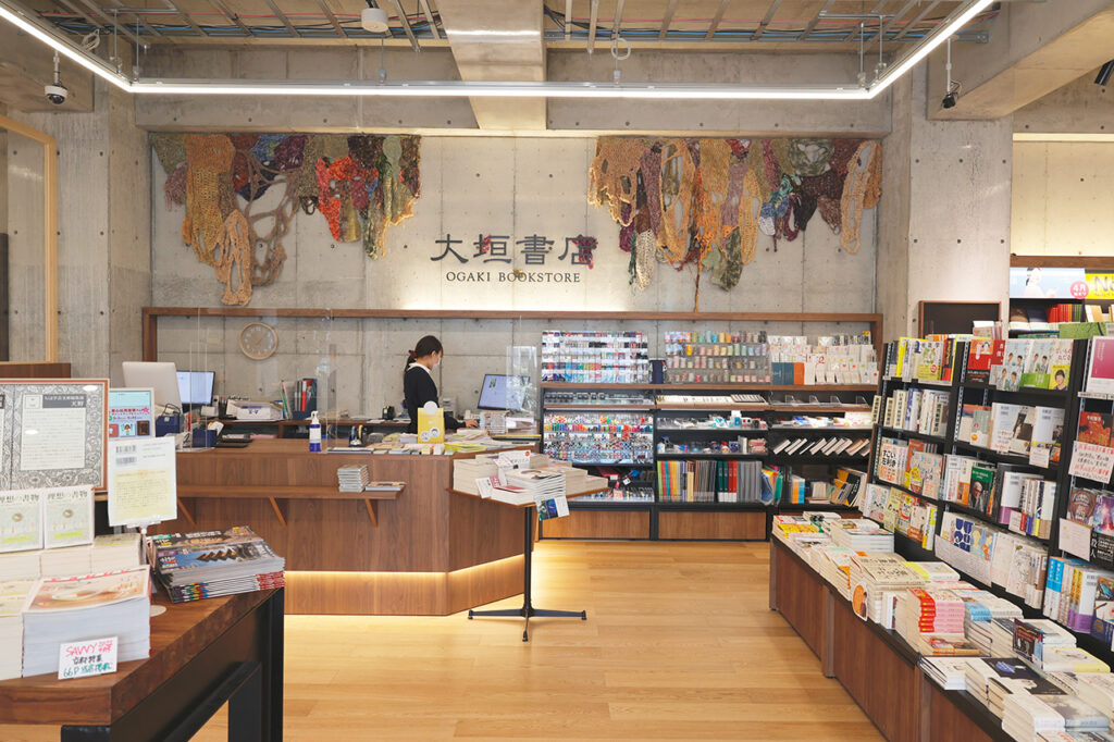 Ogaki Bookstore in Horikawa Shinbunka Bldg.