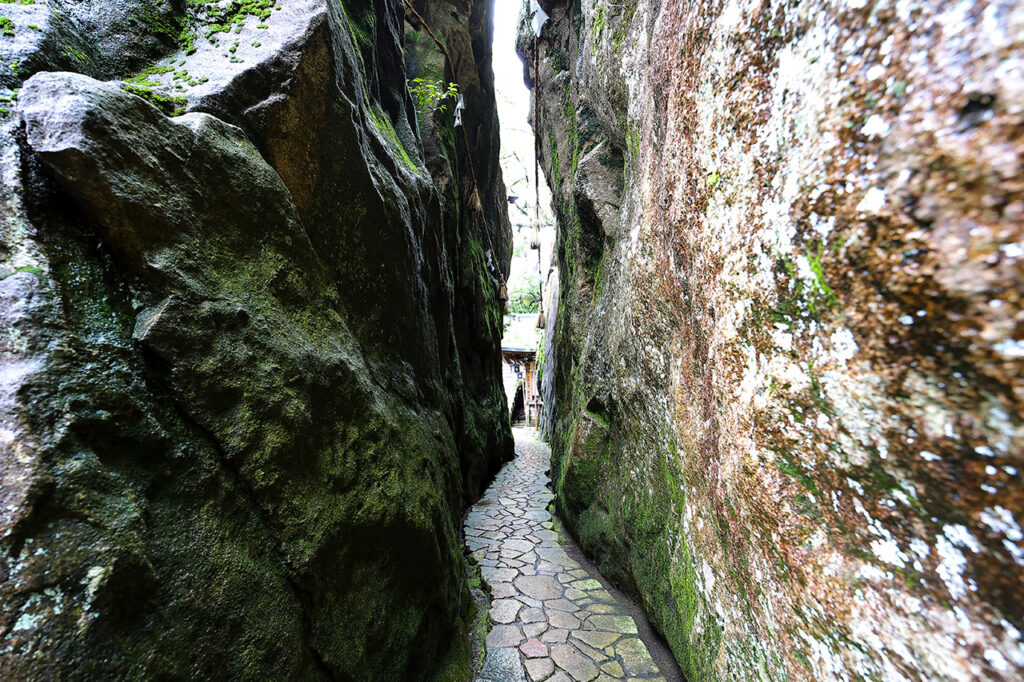 Married Couple Rocks at Aga Shrine