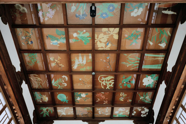 車折神社の花天井