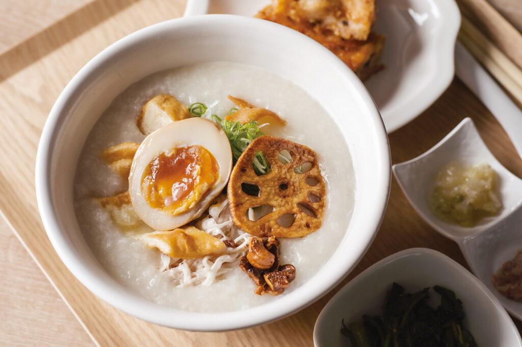 Chinese chicken porridge from Tominokoji Porridge