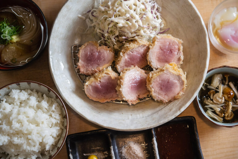 みくり桑の宮崎豚ヘレカツ定食