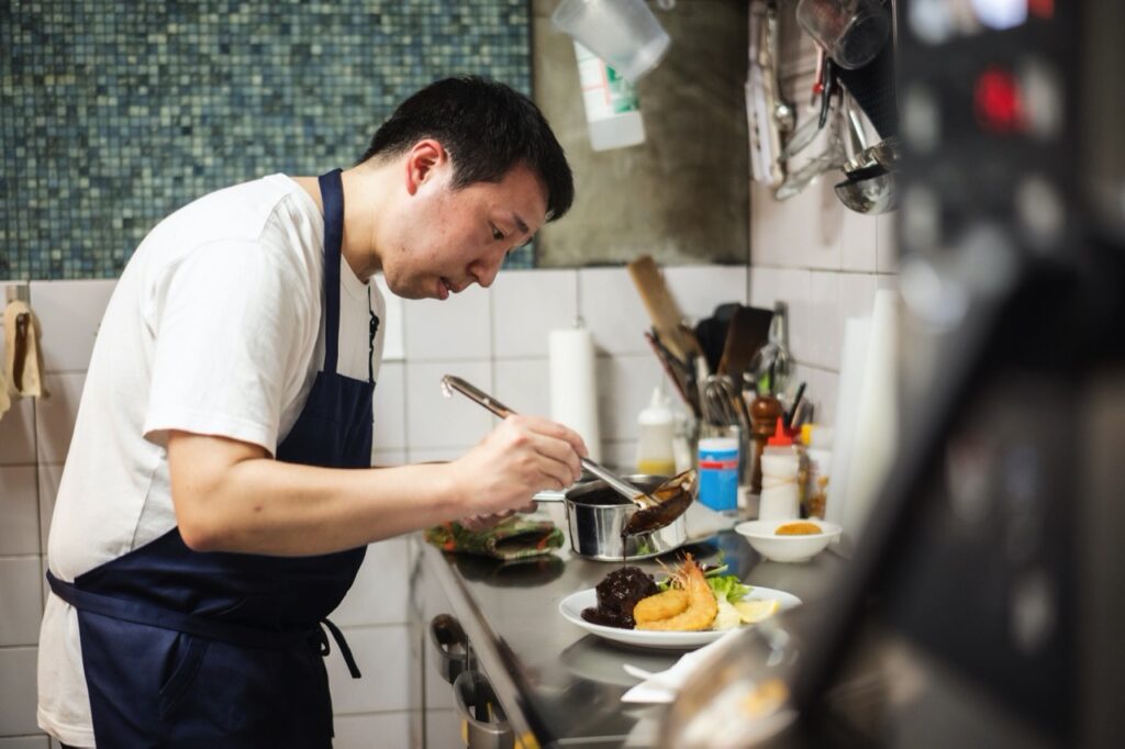 洋食とワイン おおつか