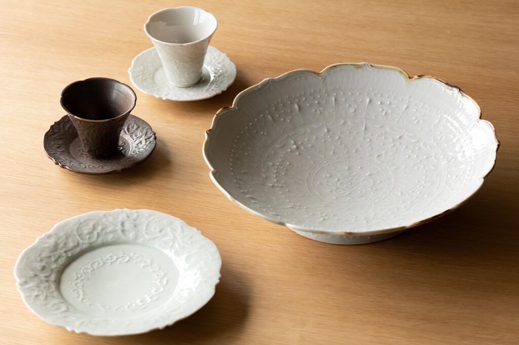 以花卉为主题的精美图案的前田浅美女士/京都的陶器制作者（5）