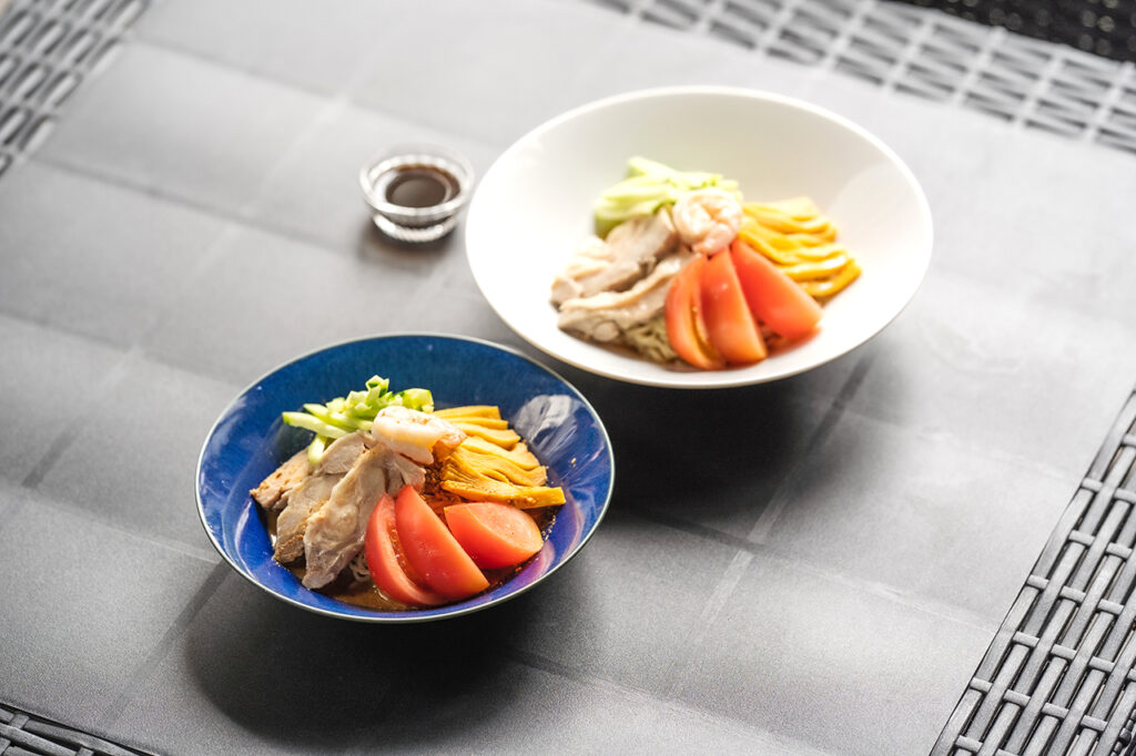 ［楽仙樓］の黒酢冷麺と冷麺食べ比べセット