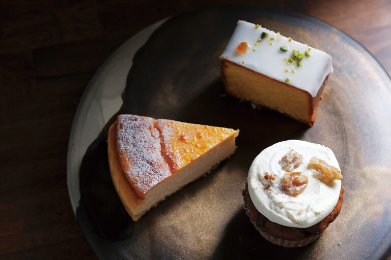 enfourner carrot cake, cheesecake, lemon cake