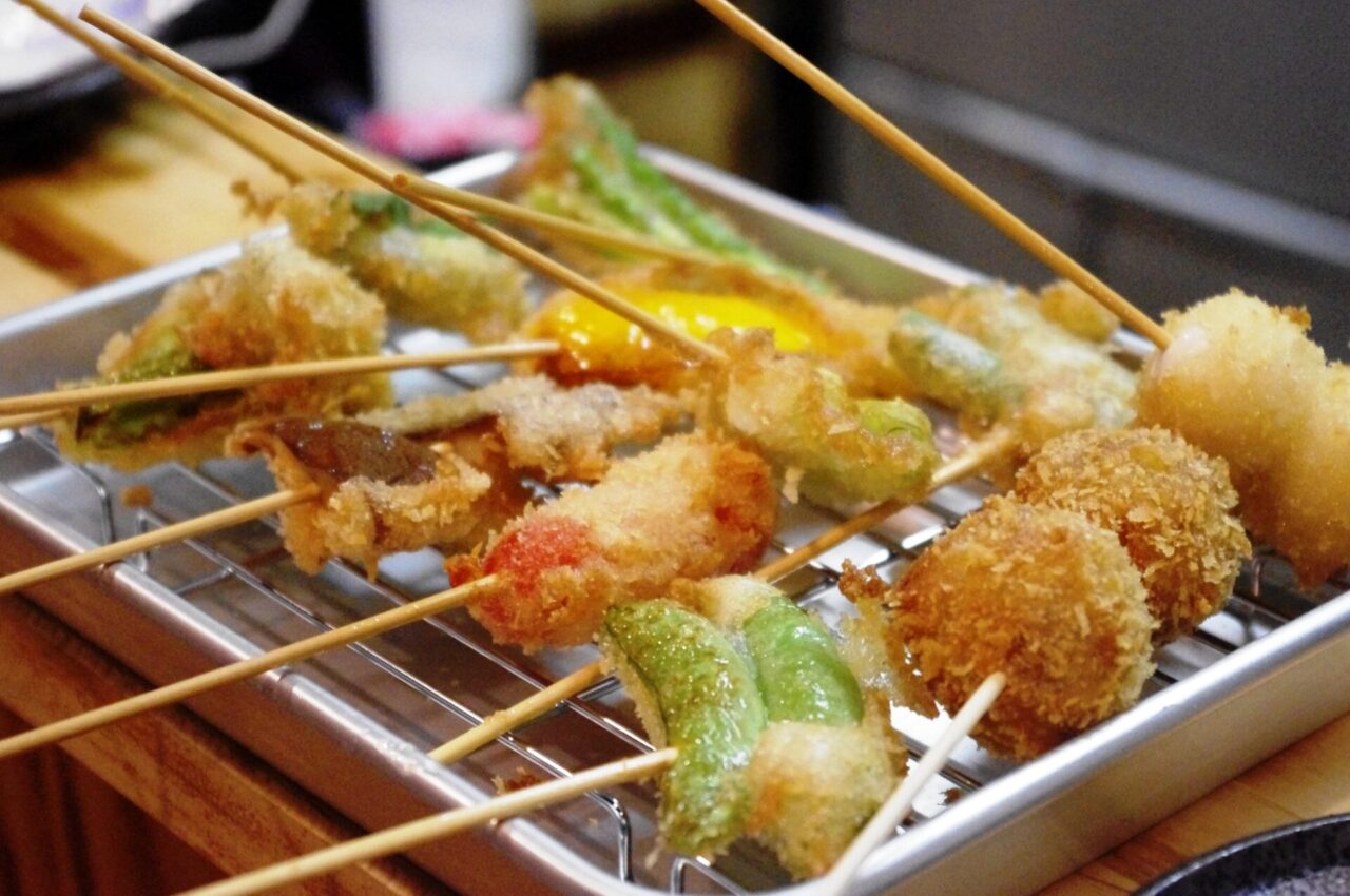Crunchy and chewy kushikatsu are addictive! Azumaya Kushi-Dokoro in ...
