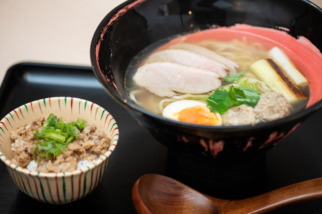 麺ガストロノミー雪灯の鴨出汁らぁめん 塩らぁめん