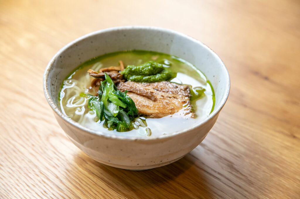 [Ristorante Nakamoto] 4 pieces of Kizugawa green onion salt ramen