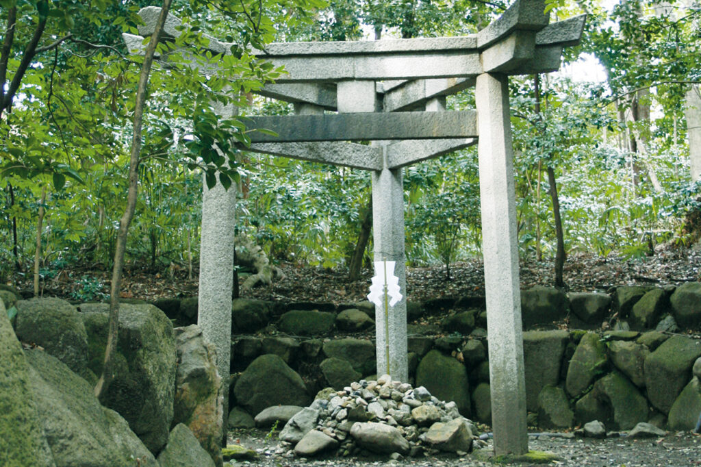 木岛座天照三玉神社