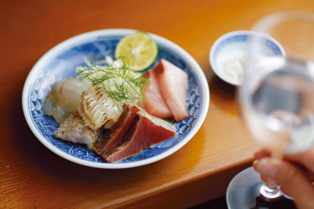 Assortment of fresh fish from Western food izakaya Paris Honpo