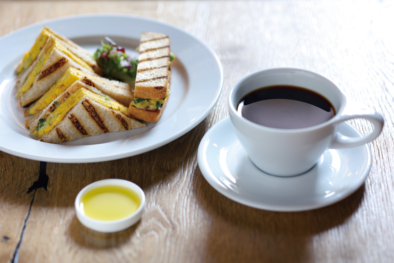 烏丸に老舗ロースターが新店をオープン［小川珈琲 堺町錦店］ | Leaf KYOTO