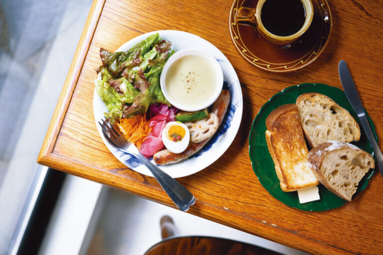 Tile's cafe and sweets deli plate