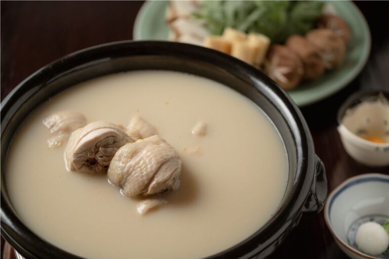 鳥彌三 水炊き