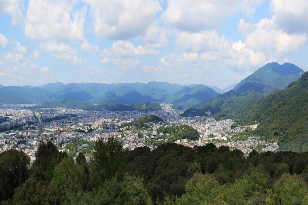 mound representing the shogun's envoy to the battlefield