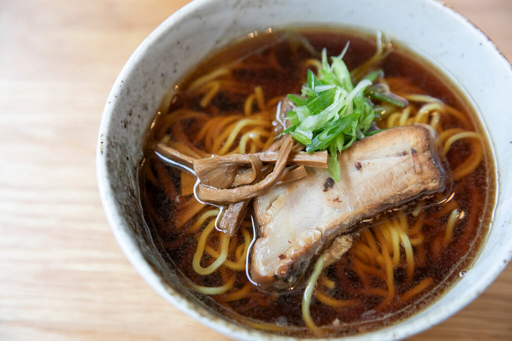 [Ristorante Nakamoto] Aged soy sauce ramen with 4 pieces