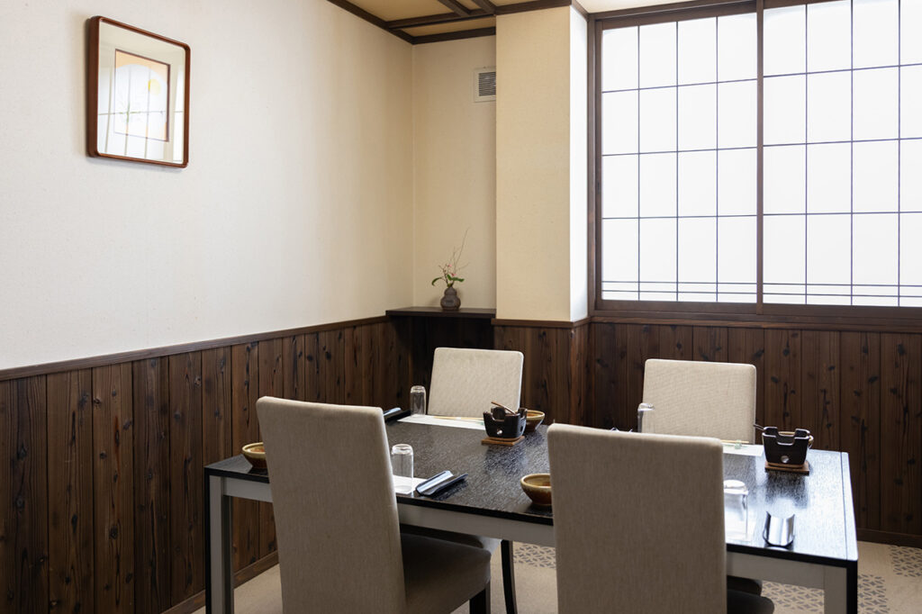 Fujikichi's private room