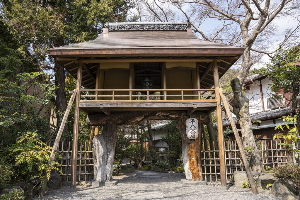 山ばな平八茶屋