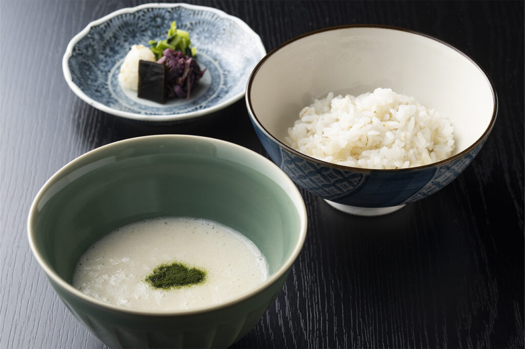 Barley rice and yam soup at Yamabana Heihachi Tea House