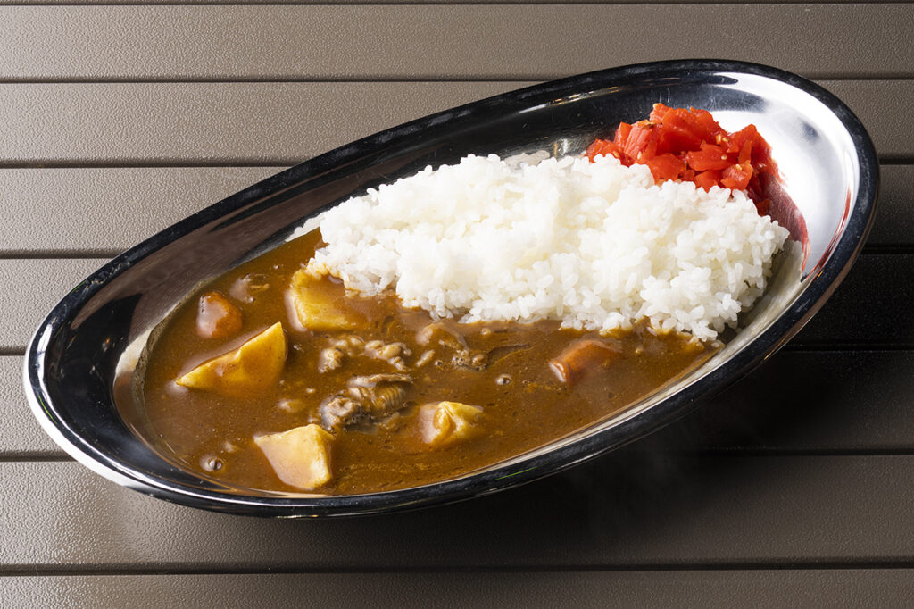 Curry specially made for the destroyer Fuyuzuki at the café in Building 5