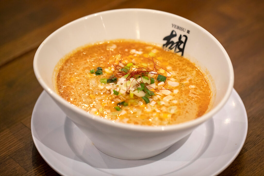 [Tandanmen Hu YEBISU] Value 4-meal set of standard tantanmen and slightly stimulating mapo tantanmen