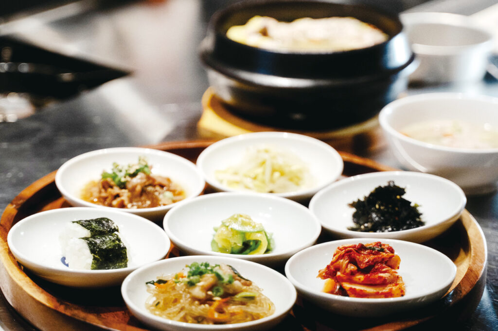 chicken ginseng soup (Korean dish)