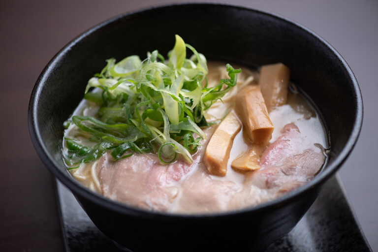 Menya Rakushokushu Foundation Ramen