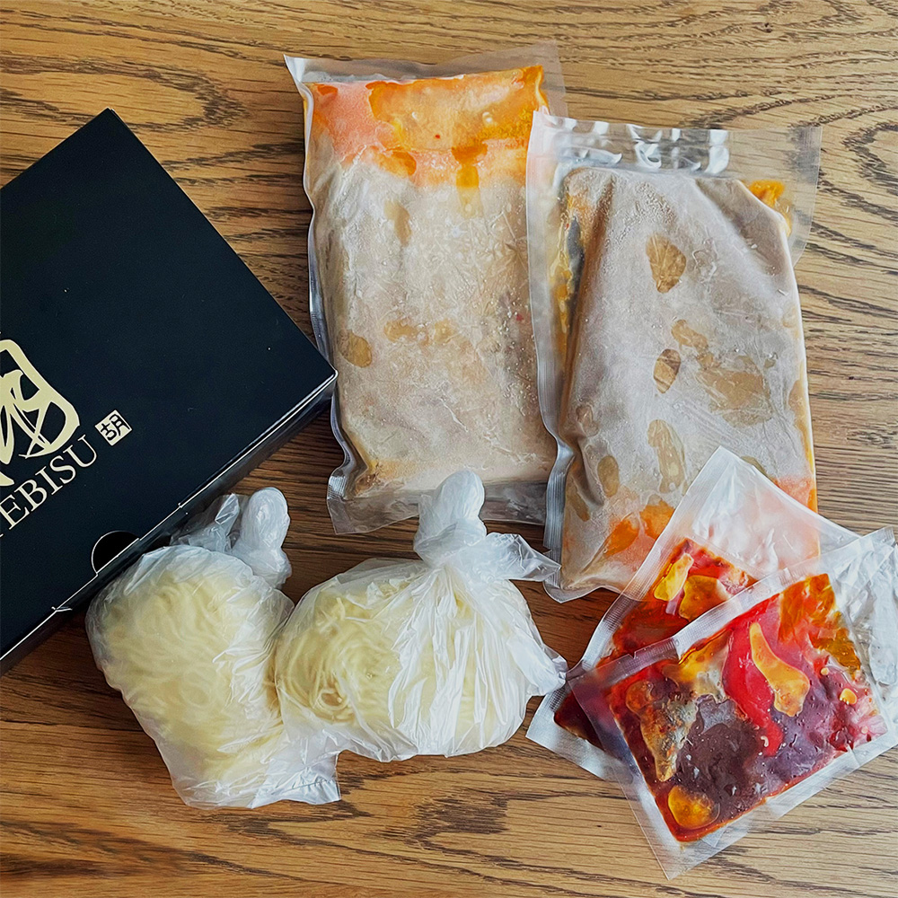 Tantanmen Hu YEBISU A great value 4-meal set of standard tantanmen and slightly stimulating mapo tantanmen