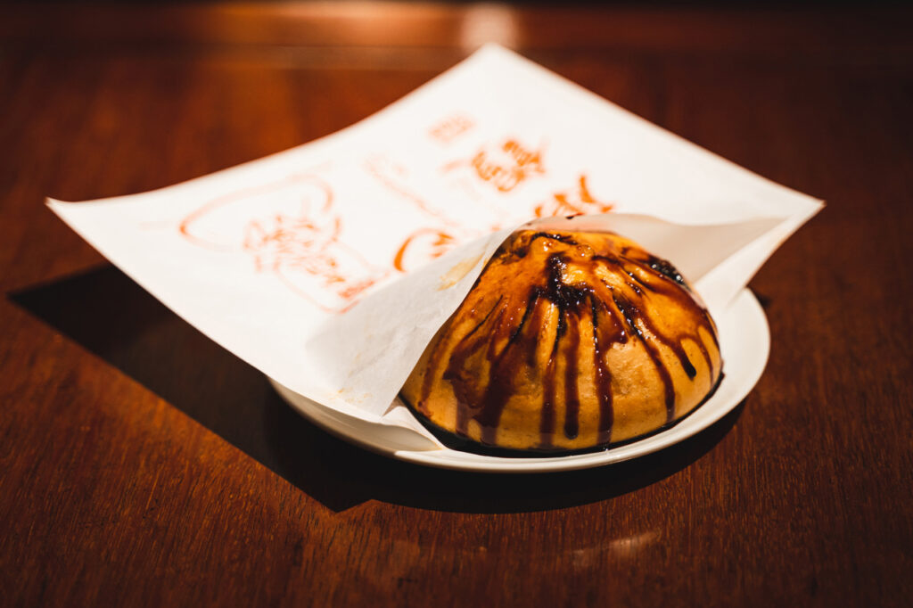 steamed bun with minced pork filling