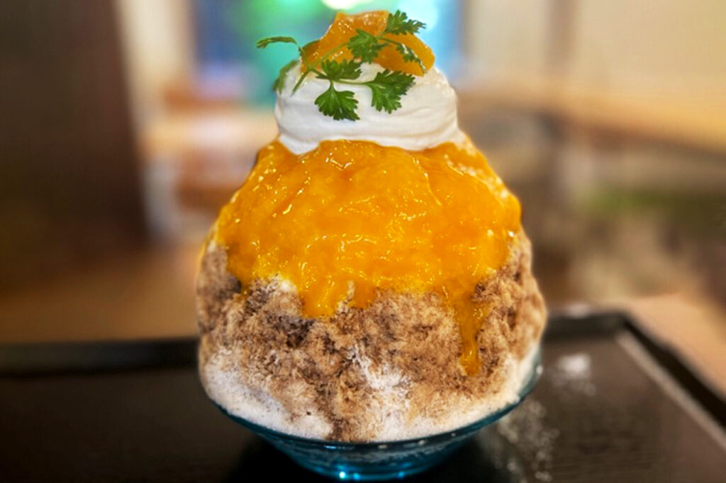 Mango Earl Gray 1400 yen. Melt in your mouth with rich mango sauce and earl gray syrup made from Sri Lankan tea leaves.