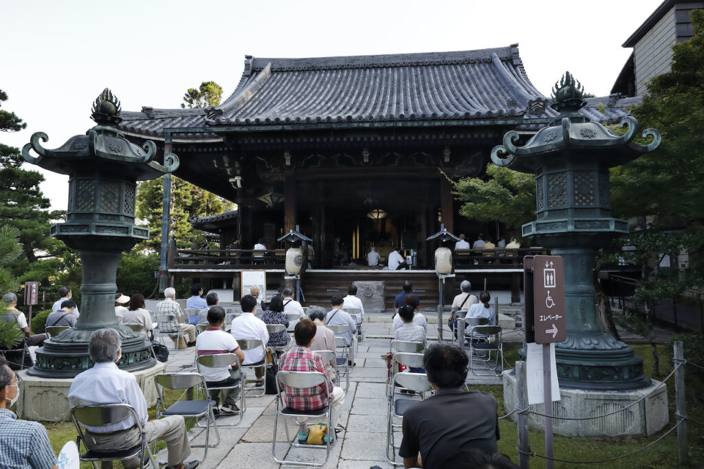 大谷祖廟の暁天講座